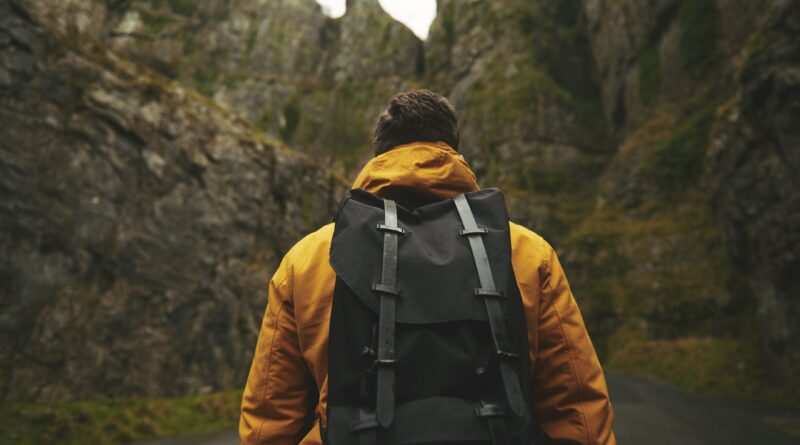 gap year student backpacking travel before college